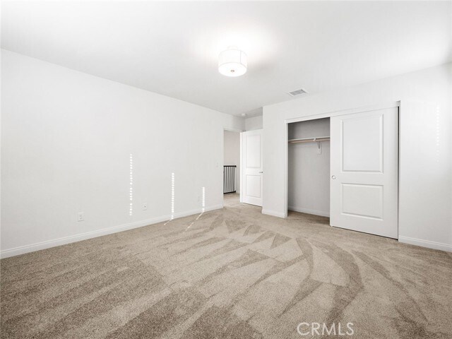 Building Photo - 1325 W Grand Ave