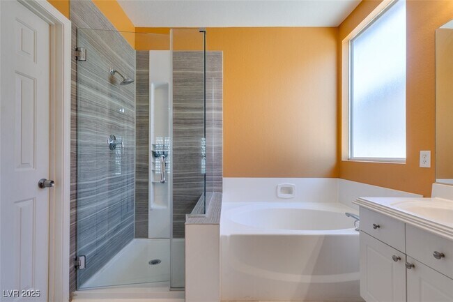 Building Photo - 7000 Point Cabrillo Ct