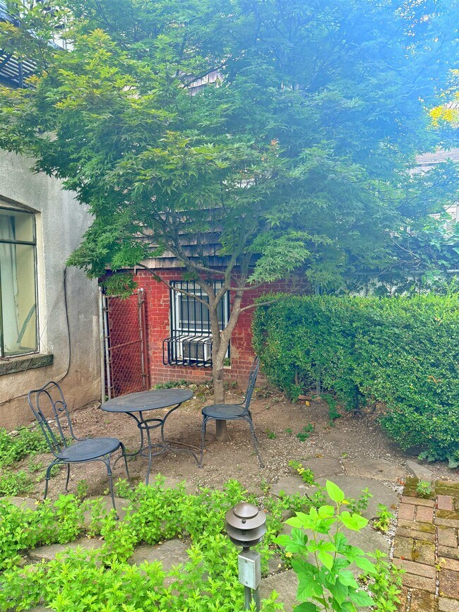 Building Photo - 510 Palisade Ave