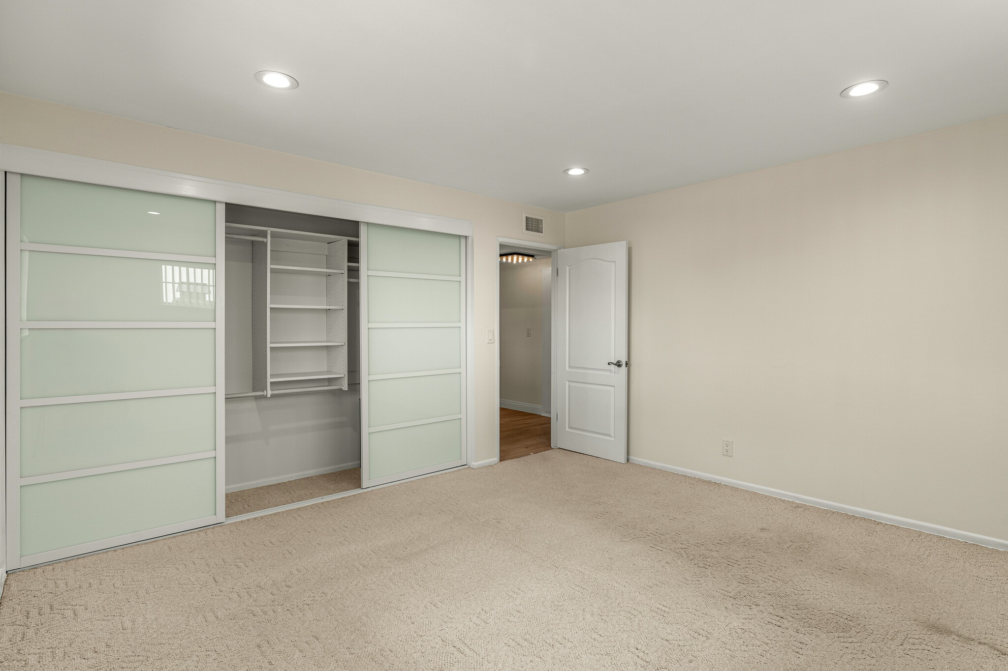 Building Photo - 817 Malone Dr