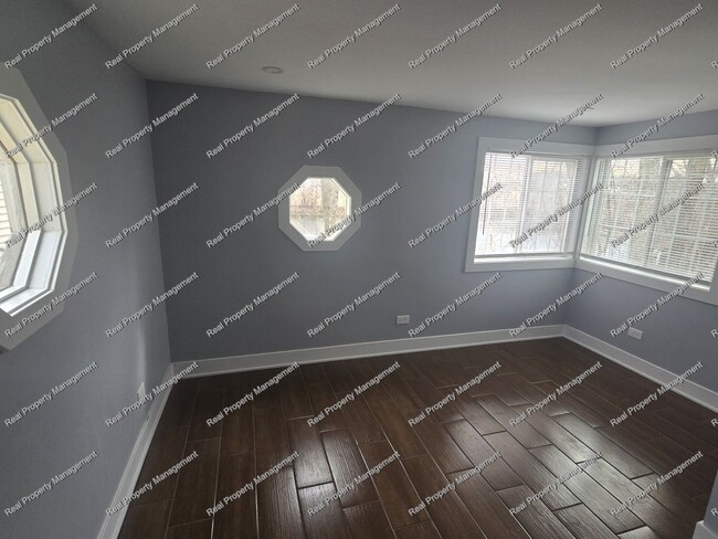 Building Photo - Completely Renovated Three Bedroom Ranch