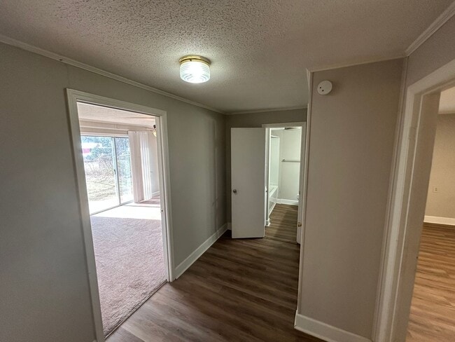 Building Photo - 306 Crawford Ct