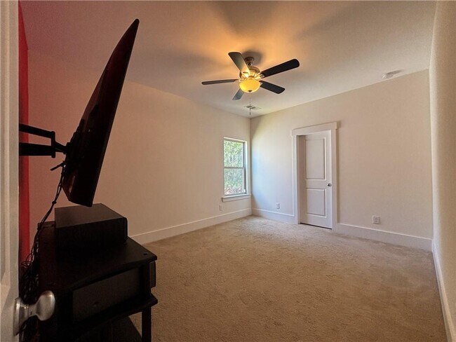 Building Photo - 1777 Weatherbrook Cir