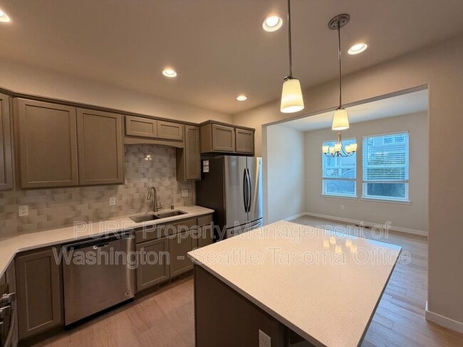 Building Photo - 3238 64th Ln SW