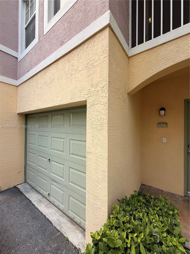 Building Photo - 6306 W Sample Rd