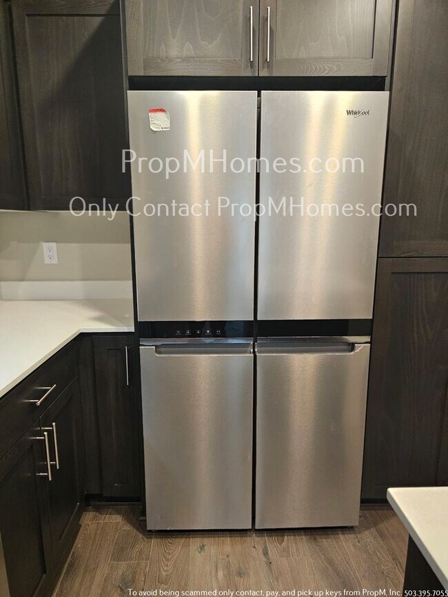Building Photo - Bright and Relaxing 2-Bedroom in the Heart...