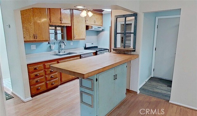 Building Photo - 8671 Kent Cir