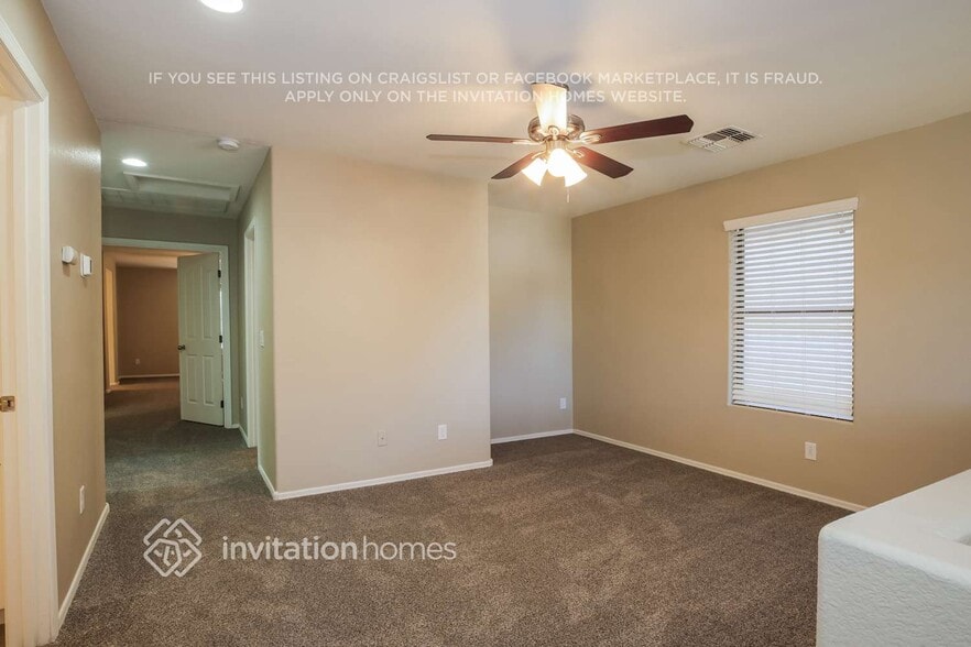 Building Photo - 5816 E Harmony Ave