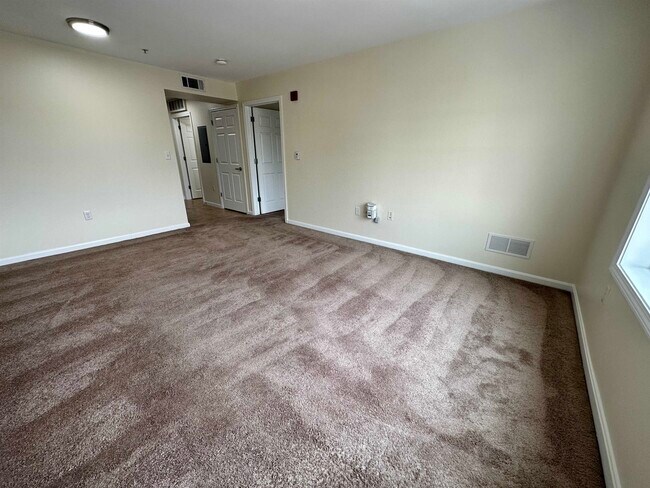 Building Photo - 20 Sentinel Court