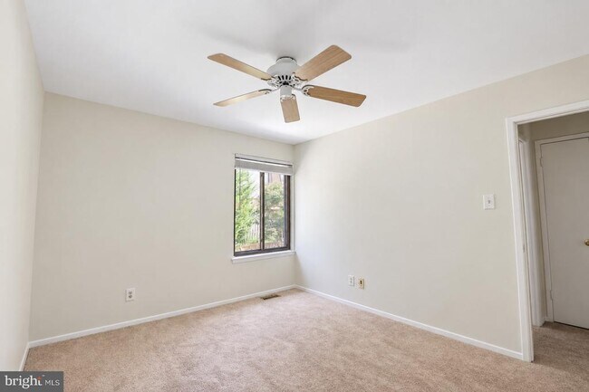 Building Photo - 6049 Forrest Hollow Ln