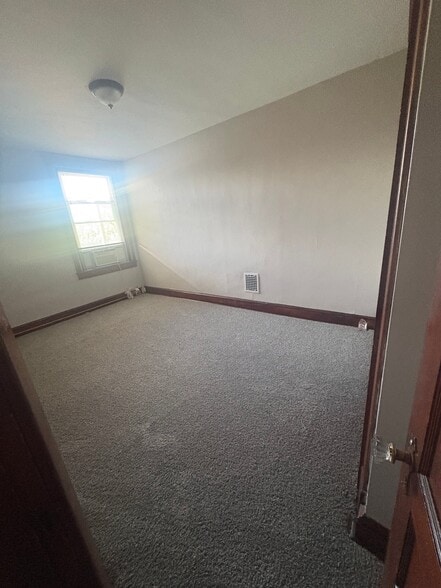 Building Photo - 2906 Presbury St