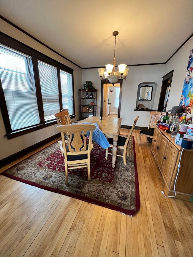 Building Photo - 1909 Garden St