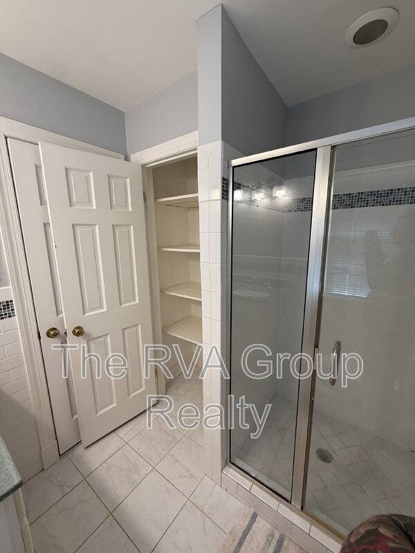 Building Photo - 10075 Aragon Dr