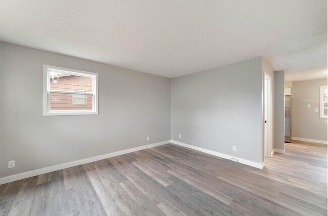 Building Photo - 3405 Balboa Ln