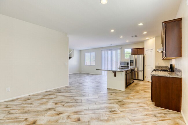 Building Photo - Great 3 bedroom home close to Nellis AFB