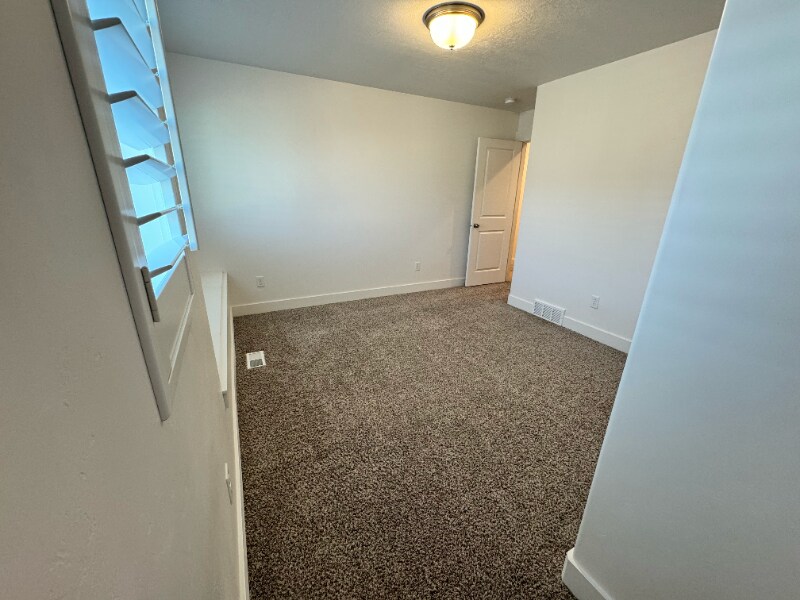 Building Photo - 2080 W 1755 S