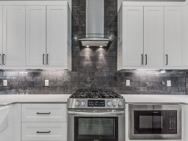 Building Photo - Beautiful New Construction Home in Edmond/Oklahoma City