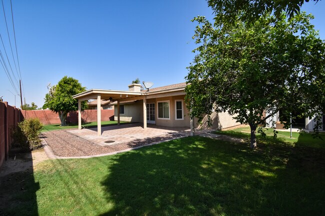 Building Photo - 3555 W 15th Ln