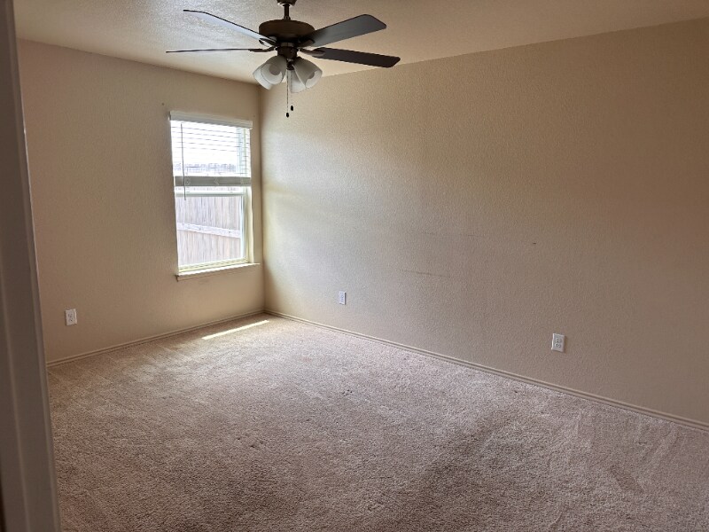 Building Photo - 1717 Clovis Dr