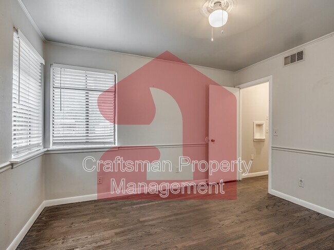 Building Photo - 2915 NW 72nd St