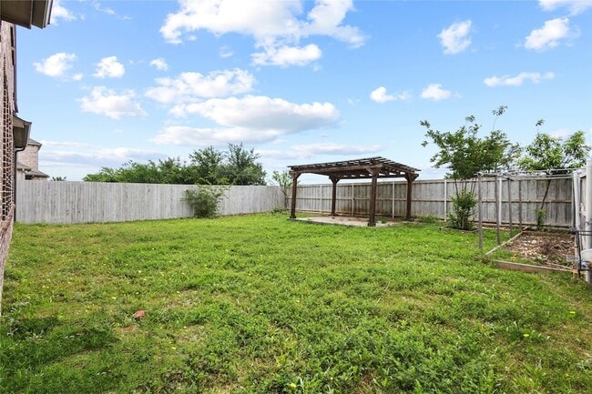 Building Photo - 2213 Cherrybark Trl