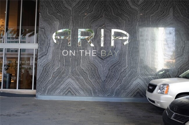 Building Photo - 488 NE 18th St