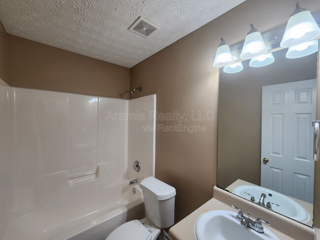 Building Photo - 7266 Tiderace Ct