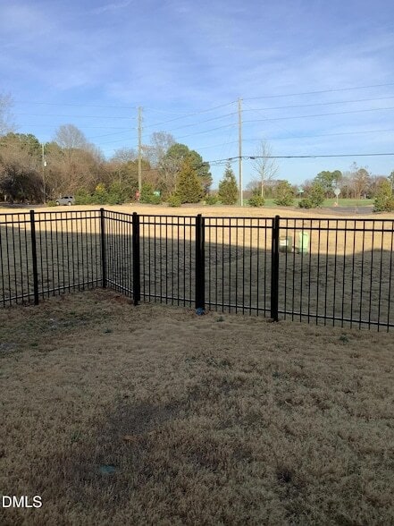 Building Photo - 35 Village Edge Dr