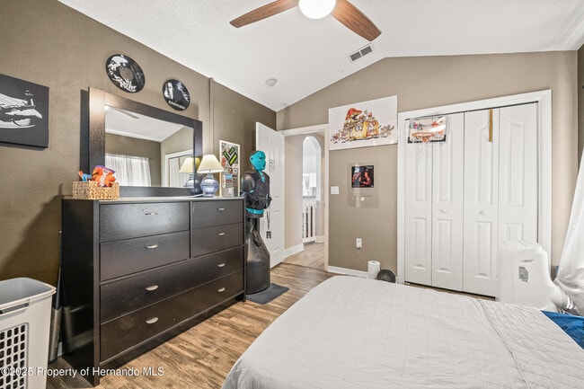 Building Photo - 4052 Montano Ave