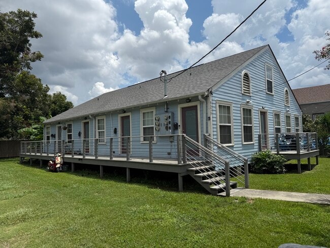 Primary Photo - Hickory