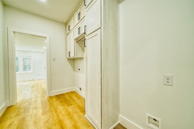 Building Photo - 7906 Duffield Ln