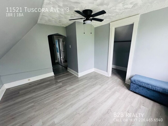 Building Photo - 11521 Tuscora Ave