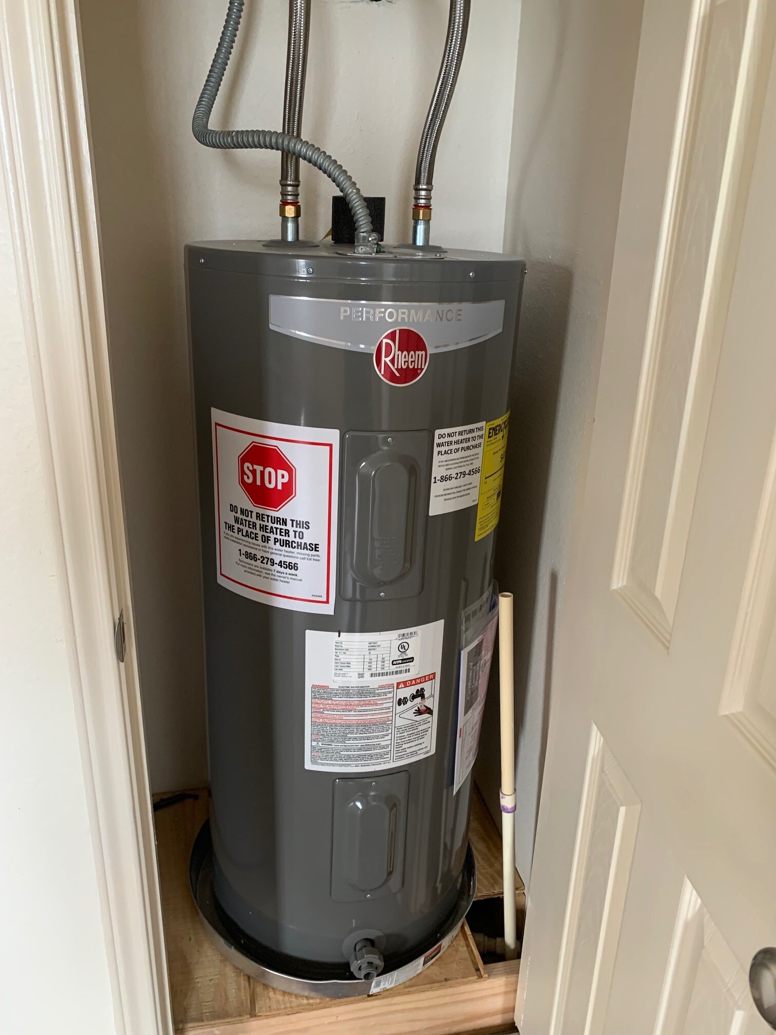 Building Photo - 4245 Southmost Rd