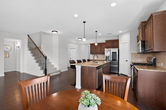 Building Photo - 3912 Crater Cir