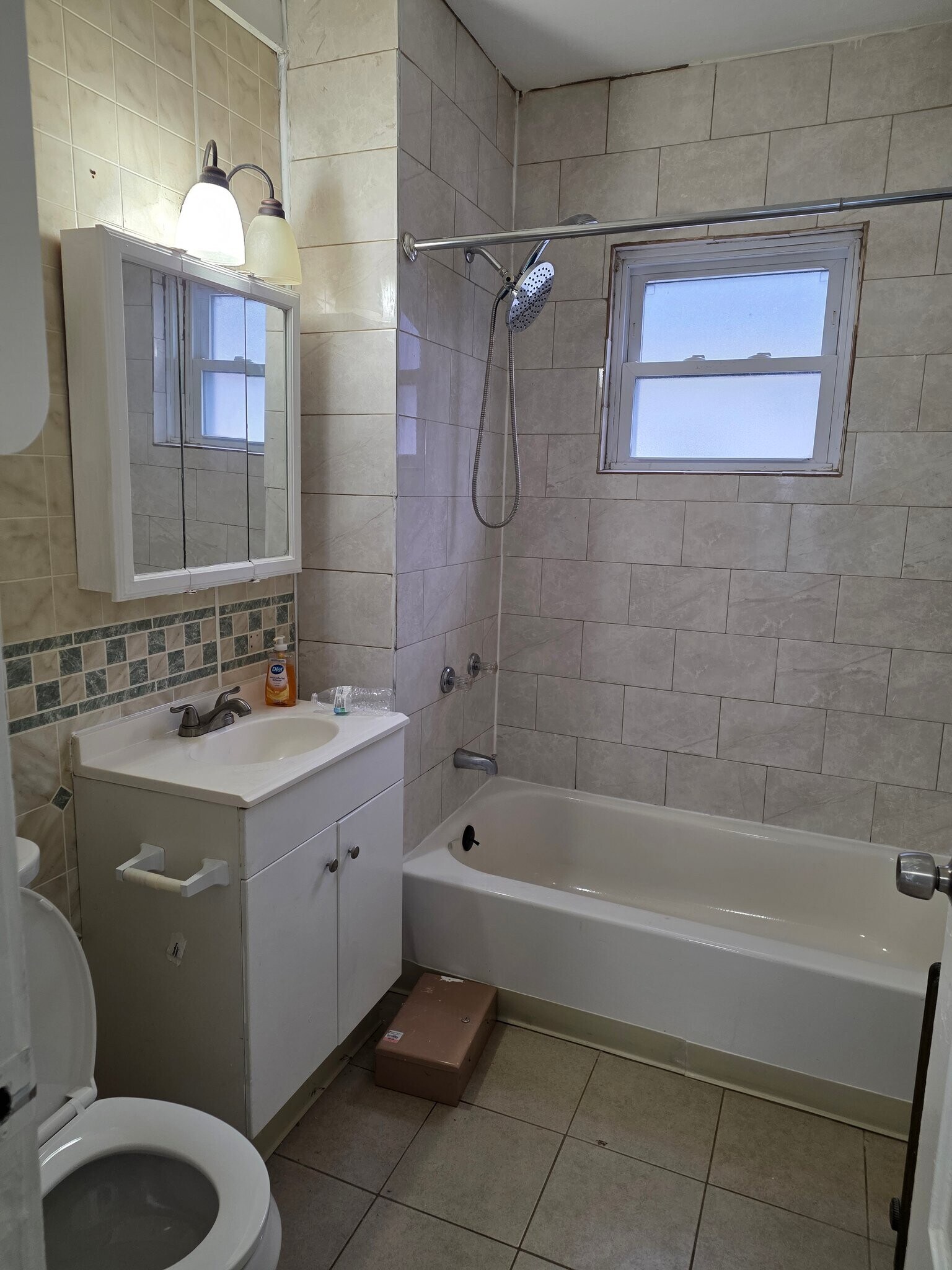 Building Photo - 563 Humboldt Pkwy
