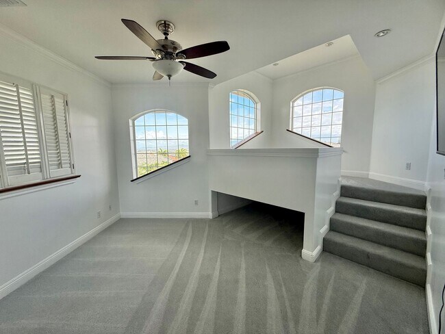 Building Photo - Partially Furnished 3 Bedroom / 2.5 Bathroom Custom Home in Sandhill Estates gated community!