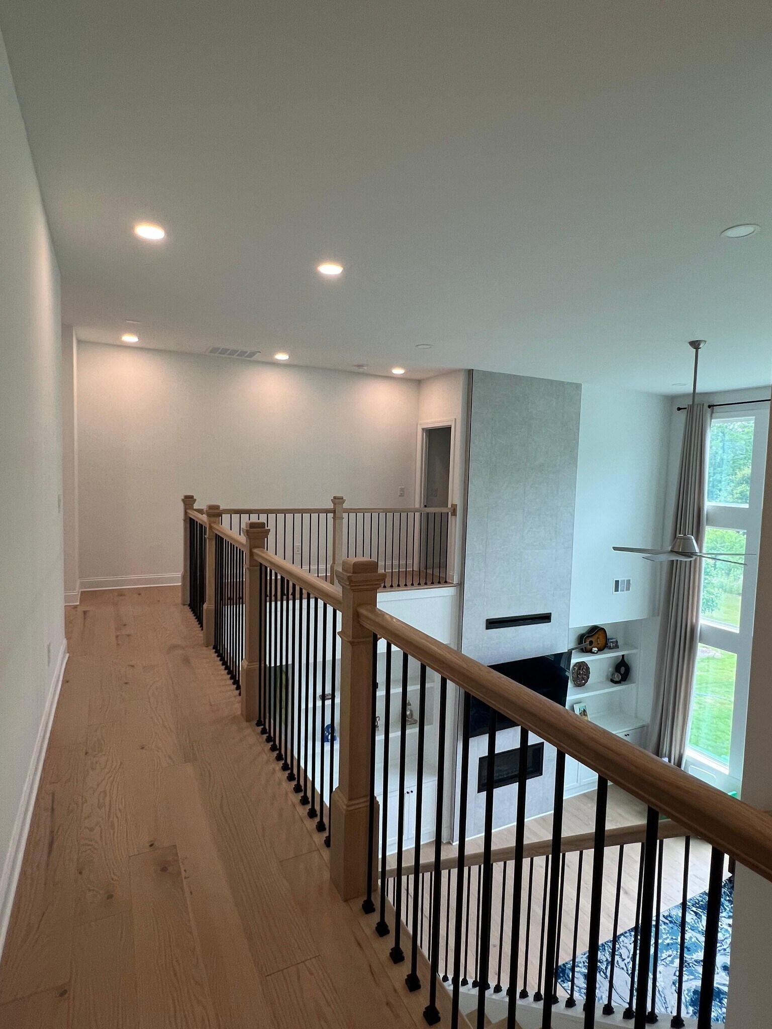 Building Photo - 6490 Pond View Dr