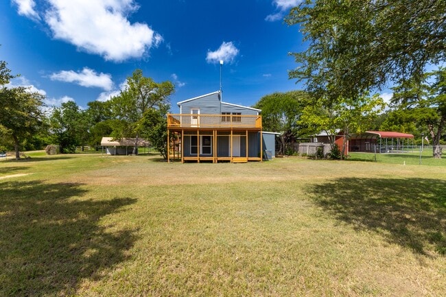 Building Photo - 314 Short St