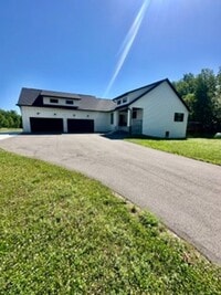 Building Photo - 26942 Middle Cullen Rd