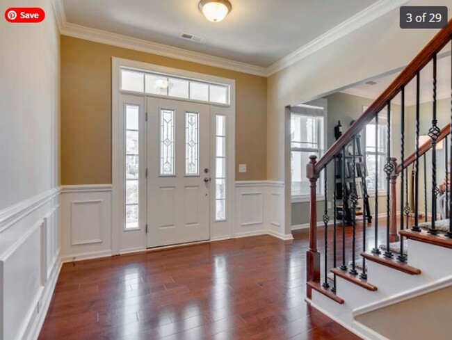 Building Photo - Beautiful home in the heart of Ballantyne