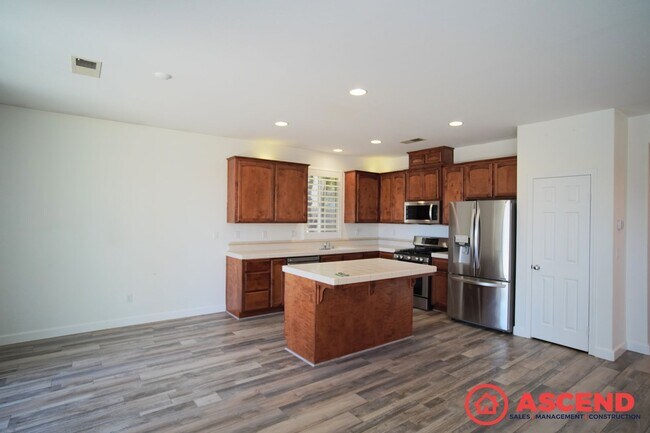 Building Photo - Beautiful Home Located in Rosedale with So...