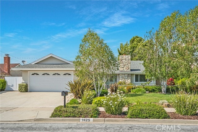 Primary Photo - 1425 Arrow Wood Dr