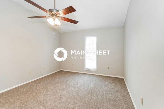Building Photo - 3 Bedroom Pet-Friendly Home in Olive Branch, MS with Main Street Renewal