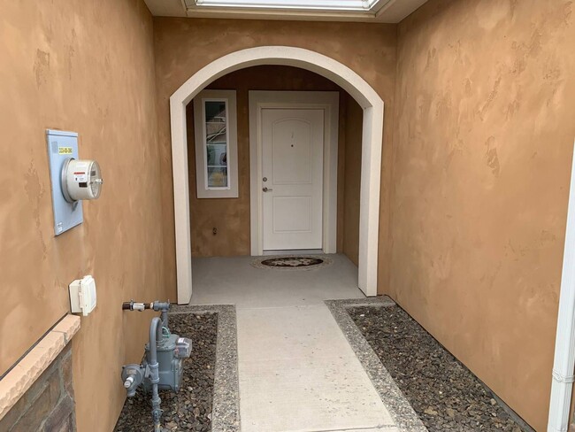 Building Photo - 9406 Majestia Ln