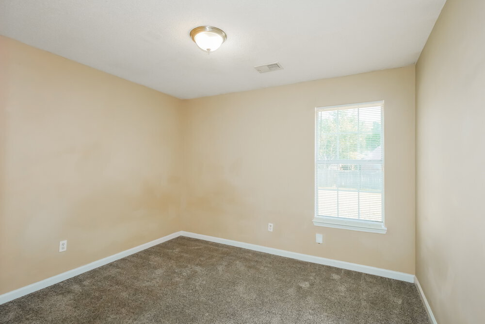 Building Photo - 6916 Fox Briar Cove