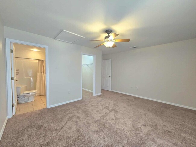 Building Photo - Beautifully Updated Home in Central Bartow...