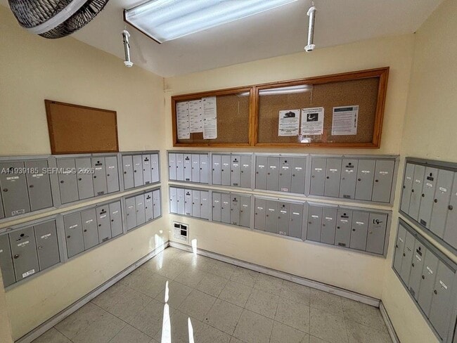 Building Photo - 8701 SW 141st St