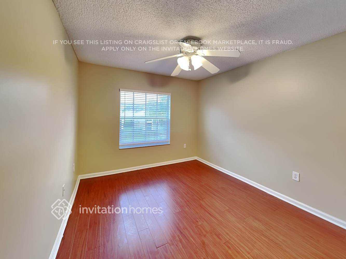 Building Photo - 11558 NW 6th Ct