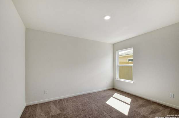 Building Photo - 727 Wonderland Trail