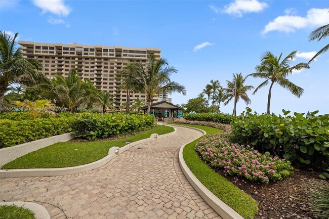 Building Photo - 5000 N Ocean Blvd